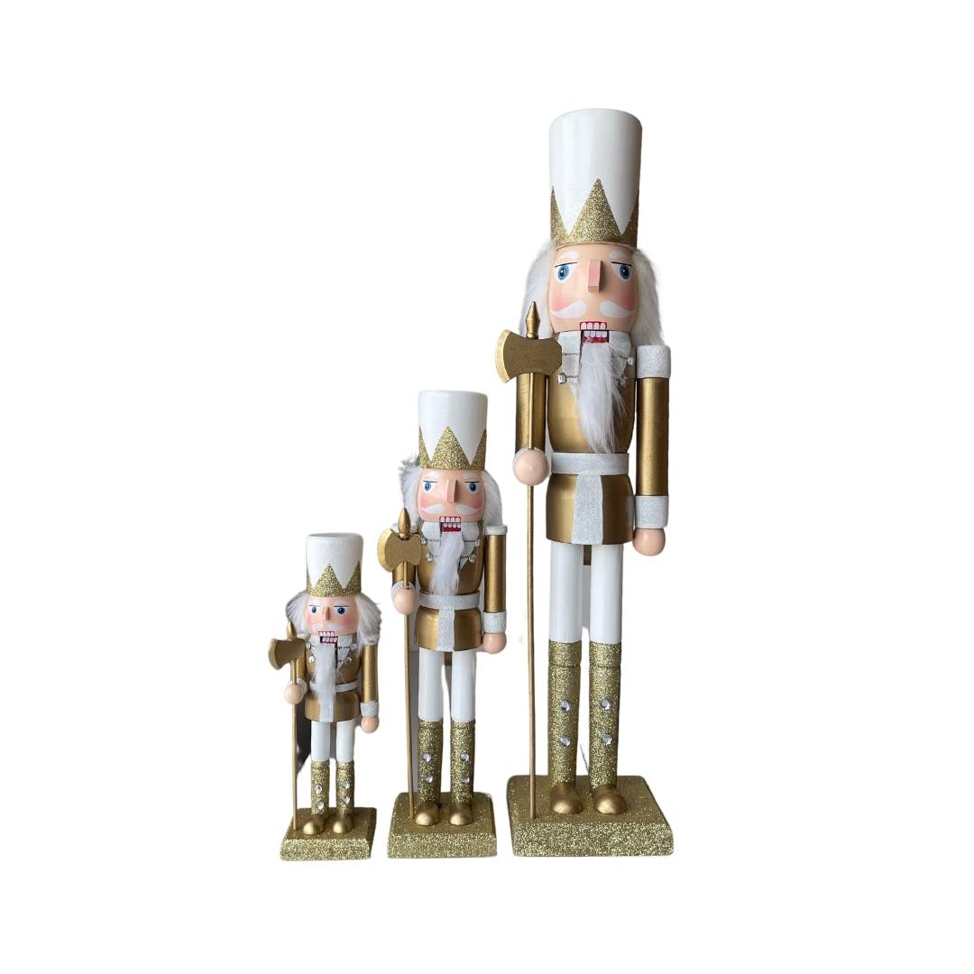 Soldado Cascanueces Hacha Dorado