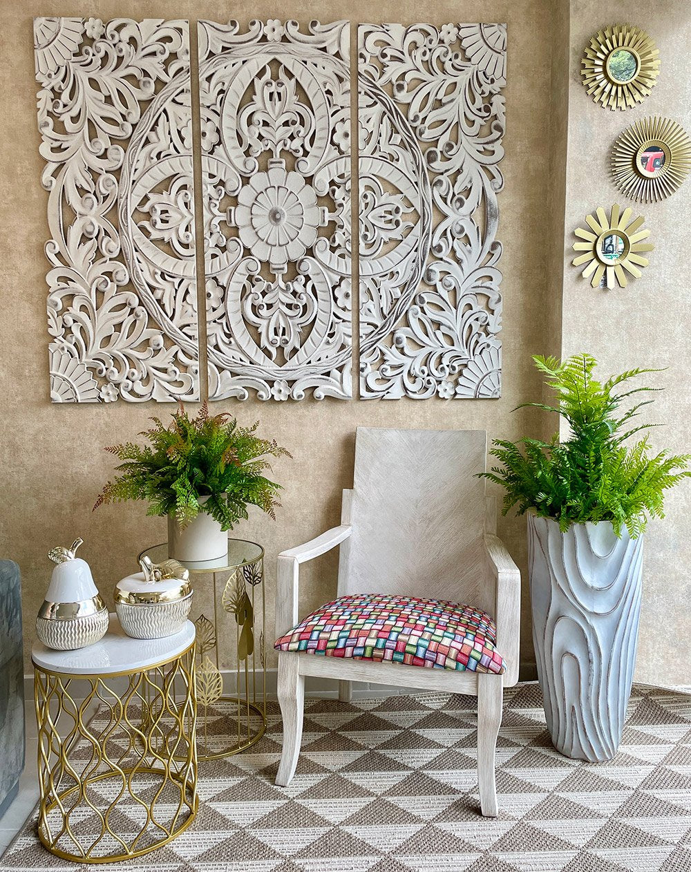 Mandala tríptico girasol borde irregular blanco wash